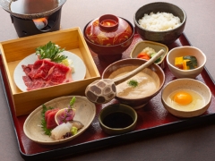 茶目食事「ねね」